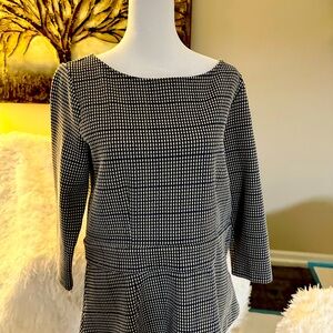 Never worn Ann Taylor top size M